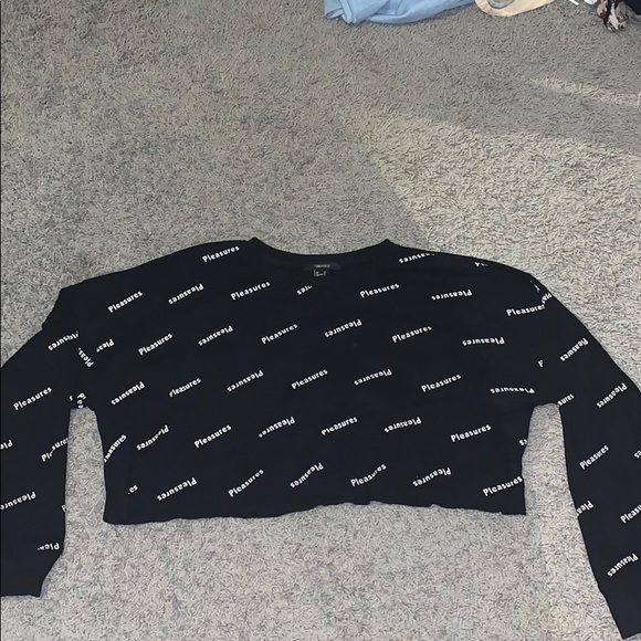 A “Pleasures” Crop top. - Picture 1 of 2